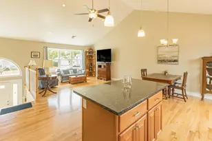 1066 Spencer, Fall River, MA 02721 - Photo 5