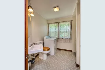 4 Petticoat Hill Rd, Williamsburg, MA 01096 - Photo 11