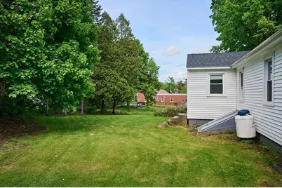 4 Petticoat Hill Rd, Williamsburg, MA 01096 - Photo 25