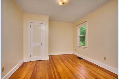 4 Petticoat Hill Rd, Williamsburg, MA 01096 - Photo 17