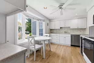27 Fairway Cir, Natick, MA 01760 - Photo 1