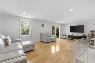 27 Fairway Cir, Natick, MA 01760 - Photo 5