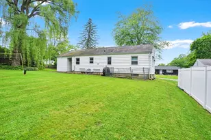 179 Knollwood St, Springfield, MA 01104 - Photo 5