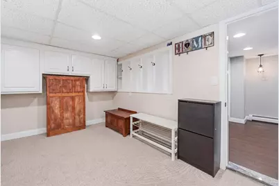 24 Pleasant St, Chelmsford, MA 01824 - Photo 31