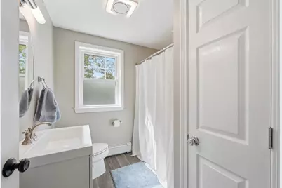 24 Pleasant St, Chelmsford, MA 01824 - Photo 17