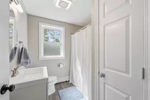 24 Pleasant St, Chelmsford, MA 01824 - Photo 17