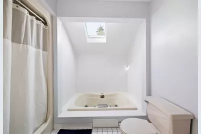 401 Fairway Village #401, Northampton, MA 01053 - Photo 19
