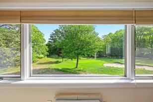 401 Fairway Village, Northampton, MA 01053 - Photo 17