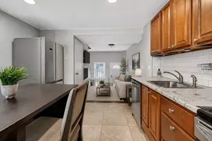 37 Marion St, Boston, MA 02128 - Photo 3