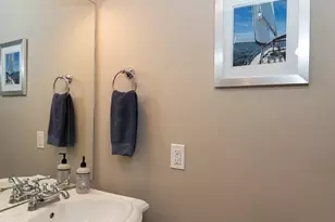 196 Main St, Gloucester, MA 01930 - Photo 7