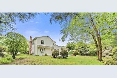 71 Sheilas Way, Lynn, MA 01904 - Photo 5