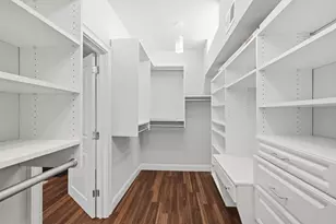 155 W 9th St, Boston, MA 02127 - Photo 23