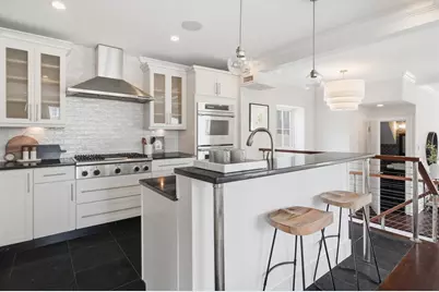 155 W 9th St. #1, Boston, MA 02127 - Photo 17