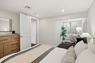 155 W 9th St, Boston, MA 02127 - Photo 33