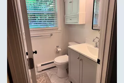 18 Griffin Rd, Framingham, MA 01701 - Photo 9