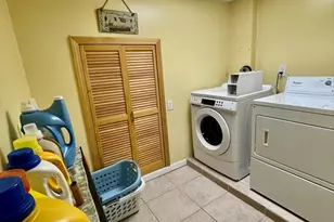 46 Aspinwall Ave, Brookline, MA 02446 - Photo 11