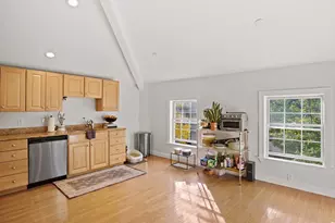 266 Essex St, Salem, MA 01970 - Photo 11