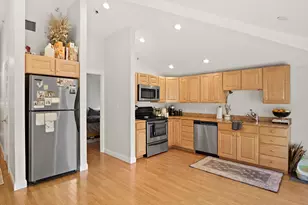 266 Essex St, Salem, MA 01970 - Photo 9
