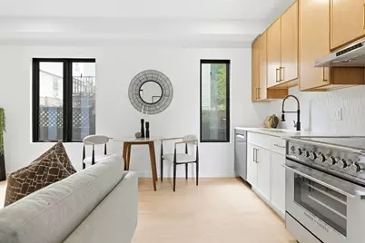156 Albion St #R, Somerville, MA 02144 - Photo 5
