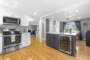 19 Burt Rd, Wilmington, MA 01887 - Photo 9