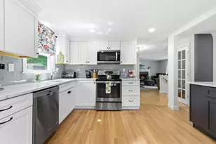 19 Burt Rd, Wilmington, MA 01887 - Photo 7