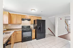 417 Hildreth St, Lowell, MA 01850 - Photo 11