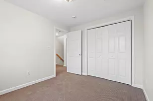 417 Hildreth St, Lowell, MA 01850 - Photo 17