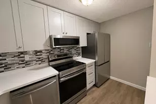 200 Manning St, Hudson, MA 01749 - Photo 5