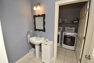 359 Main, Easthampton, MA 01027 - Photo 17