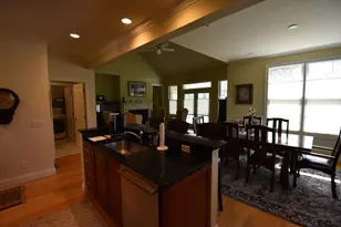 359 Main, Easthampton, MA 01027 - Photo 11