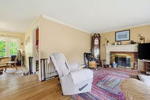 1093 Wachusett St, Holden, MA 01522 - Photo 15