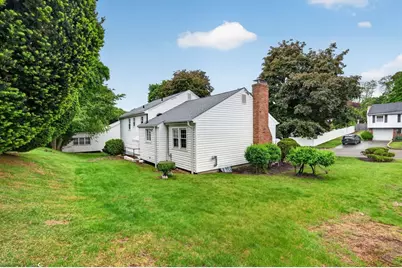4 Apache Trail, Medford, MA 02155 - Photo 37