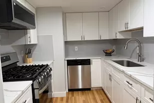 4 Kingswood Dr, Abington, MA 02351 - Photo 9