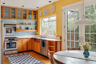 9 Orchard St, Cambridge, MA 02140 - Photo 5
