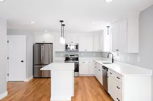 811 Main St, Tewksbury, MA 01876 - Photo 3