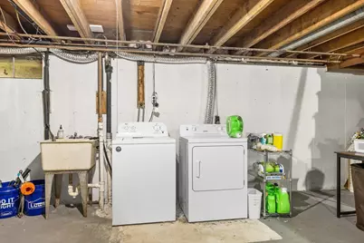 9 Cloverleaf Rd, Leominster, MA 01453 - Photo 27