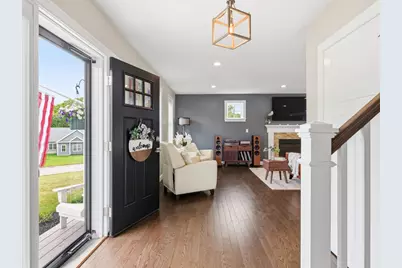 125 Winslow Way, Swansea, MA 02777 - Photo 5