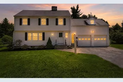 232 Grove St, Paxton, MA 01612 - Photo 1