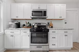 3 Regent Cir, Boston, MA 02130 - Photo 9