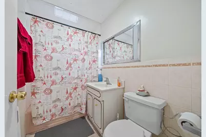 15 D St, Hull, MA 02045 - Photo 21