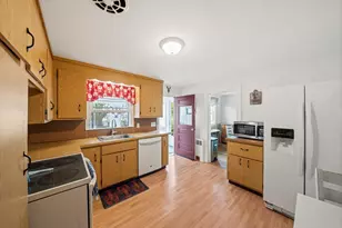 15 D St, Hull, MA 02045 - Photo 3