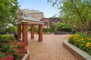 35 Fay St, Boston, MA 02118 - Photo 9