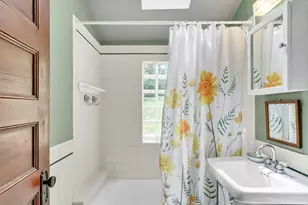 56 Bennington St, Newton, MA 02458 - Photo 15