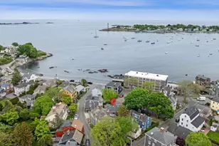 31 Franklin St, Marblehead, MA 01945 - Photo 35