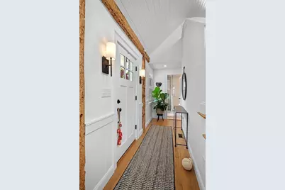 31 Franklin St, Marblehead, MA 01945 - Photo 5