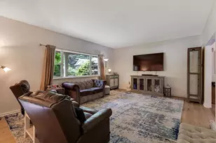 15 Conestoga Rd, Lexington, MA 02421 - Photo 3