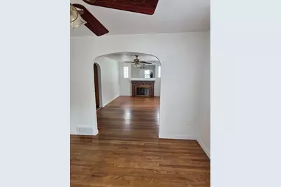 19 Calumet Ave, Worcester, MA 01606 - Photo 17