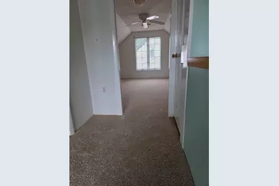 19 Calumet Ave, Worcester, MA 01606 - Photo 23