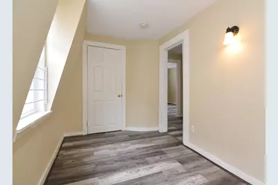 10 Essex Ct, Lynn, MA 01902 - Photo 9