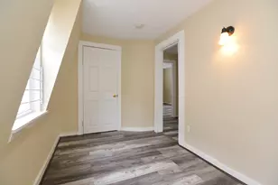 10 Essex Ct, Lynn, MA 01902 - Photo 9